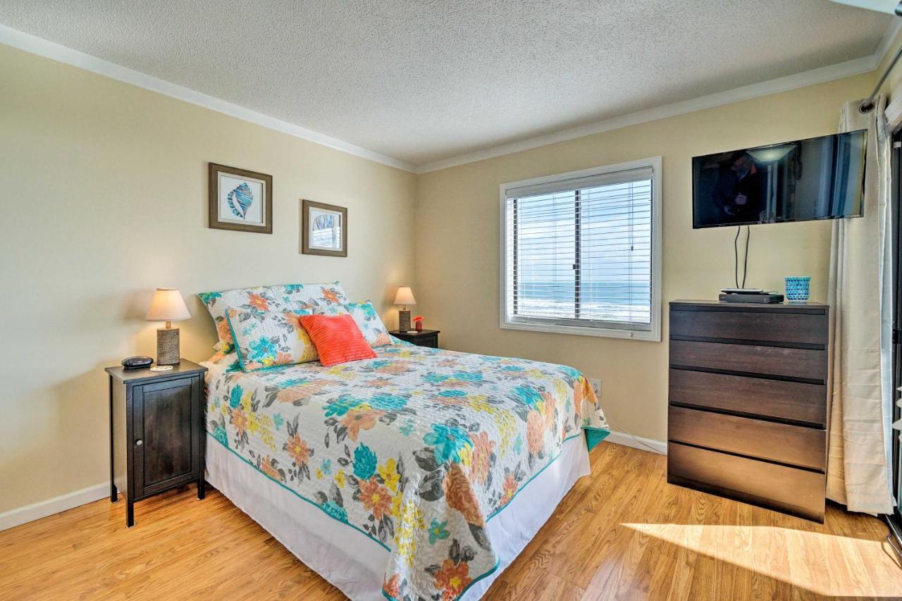 Apartmán Breezy Beach Retreat With 180-Degree Ocean Views! Carolina Beach Exteriér fotografie
